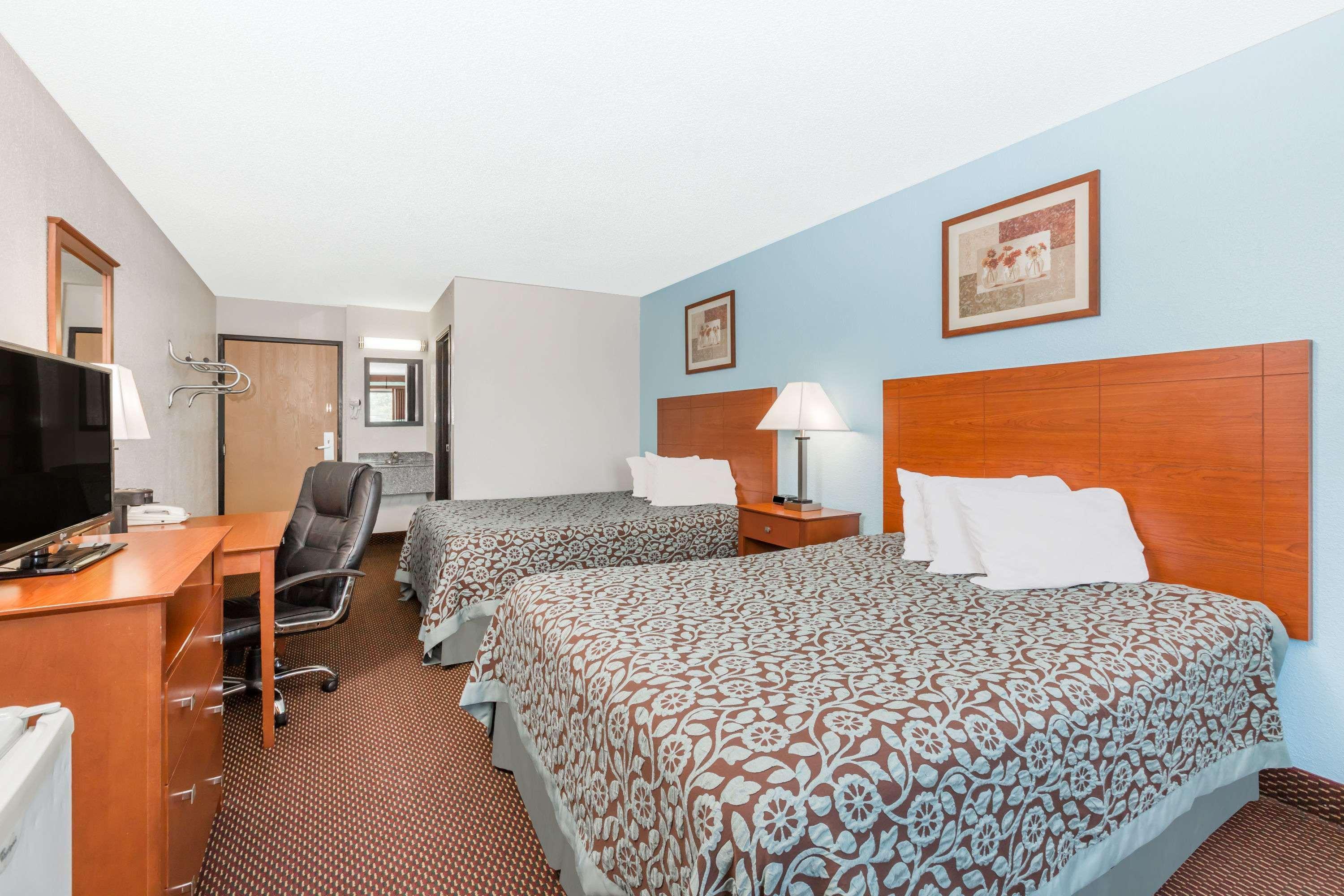 Days Inn By Wyndham Ankeny - Des Moines Екстериор снимка